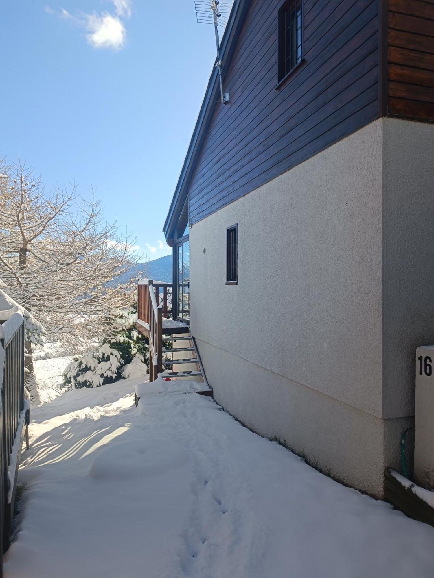 Chalet Pres Des Pistes Avec Vue Panoramique Villa Les Angles  Exterior foto